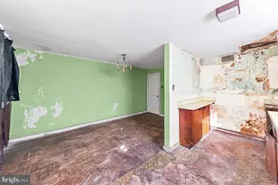 1300 Wycombe Ave, Darby, PA 19023 - Photo 10