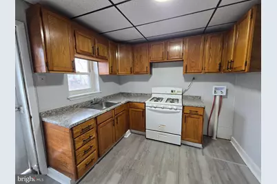 814 Upland Street, Chester, PA 19013 - Photo 2