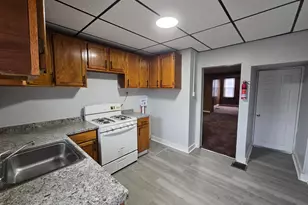 814 Upland St, Chester, PA 19013 - Photo 2