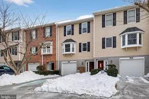 4503 Fox Pointe Ct, Glen Mills, PA 19342 - Photo 2