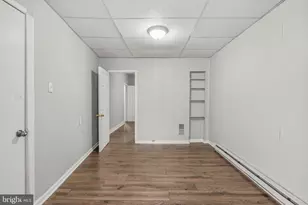 41 N Keystone Ave, Upper Darby, PA 19082 - Photo 2