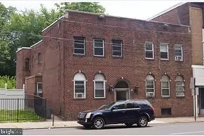 919 Avenue Of The States #2D, Chester, PA 19013 - Photo 1