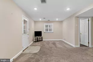 302 Governors Dr, Wallingford, PA 19086 - Photo 18