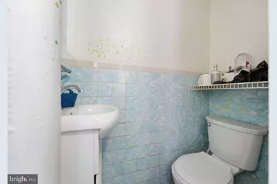 46 S Maple Avenue, Lansdowne, PA 19050 - Photo 20