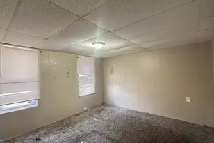 104 S 3rd St, Darby, PA 19023 - Photo 4