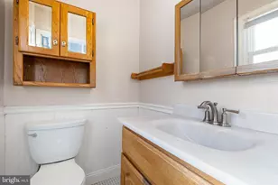 2416 W Colonial Dr, Upper Chichester, PA 19061 - Photo 16