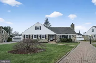 208 N Morgan Ave, Havertown, PA 19083 - Photo 2