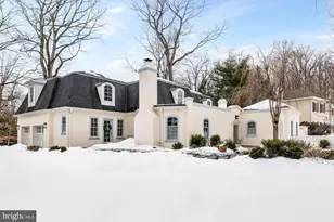 300 Valley Pl, Wayne, PA 19087 - Photo 2