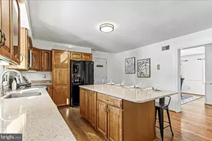 1103 Red Oak Dr, Garnet Valley, PA 19060 - Photo 18