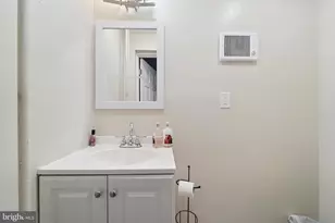 33 E Broadway Ave, Clifton Heights, PA 19018 - Photo 12