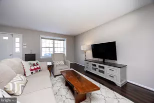 4423 Somerset, Upper Chichester, PA 19014 - Photo 8