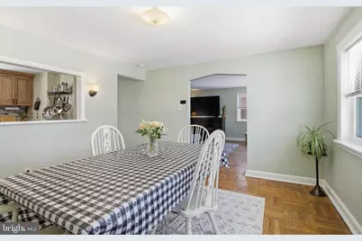 419 W Grays Avenue, Glenolden, PA 19036 - Photo 4