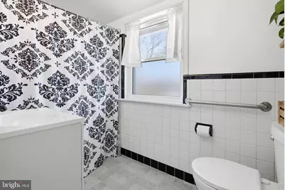 419 W Grays Avenue, Glenolden, PA 19036 - Photo 18