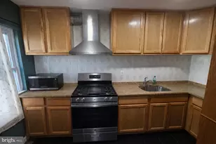 1315 Honan St, Chester, PA 19013 - Photo 4