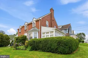 121 N Eagle Rd, Havertown, PA 19083 - Photo 1