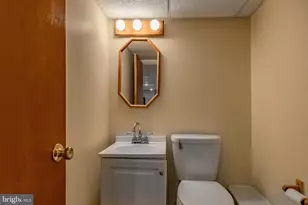 26 E Turnbull Ave, Havertown, PA 19083 - Photo 32