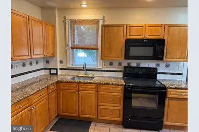 410 Laurel Road, Lansdowne, PA 19050 - Photo 2