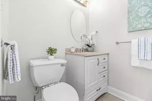 4 Greystone Cir, Newtown Square, PA 19073 - Photo 18