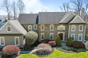 4 Greystone Cir, Newtown Square, PA 19073 - Photo 2