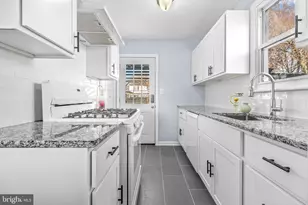 240 Upland Rd, Brookhaven, PA 19015 - Photo 12