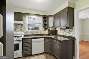 905 Addingham Ave, Drexel Hill, PA 19026 - Photo 8