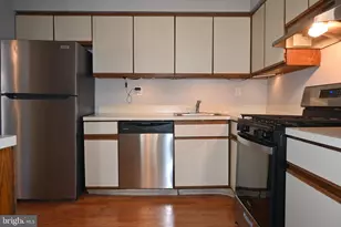 613 St Anthony Ln, Upper Darby, PA 19082 - Photo 14