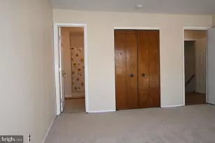 613 St Anthony Ln, Upper Darby, PA 19082 - Photo 18