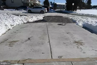 613 Saint Anthony Lane, Upper Darby, PA 19082 - Photo 30