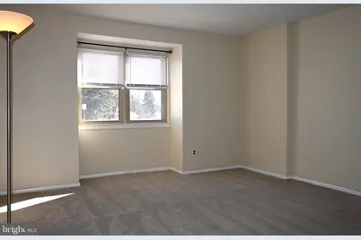 613 Saint Anthony Lane, Upper Darby, PA 19082 - Photo 16