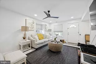 5200 Hilltop Dr, Brookhaven, PA 19015 - Photo 4