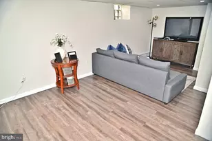 8102 Arlington Ave, Upper Darby, PA 19082 - Photo 30