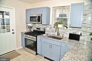 8102 Arlington Ave, Upper Darby, PA 19082 - Photo 16