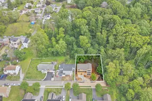 810 Maple Ln, Aston, PA 19014 - Photo 6