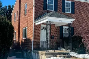 506 Greenview Ln, Havertown, PA 19083 - Photo 2