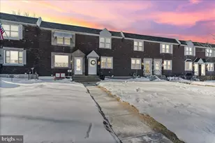 238 Westpark Ln, Clifton Heights, PA 19018 - Photo 2