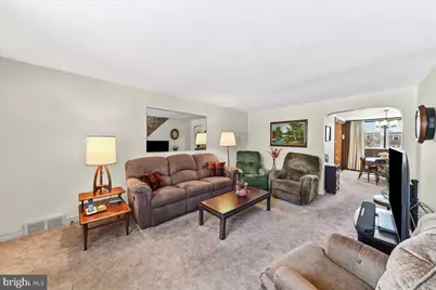 238 Westpark Lane, Clifton Heights, PA 19018 - Photo 4