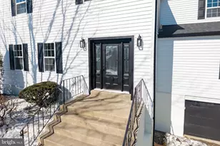 625 Heather Ln, Bryn Mawr, PA 19010 - Photo 2