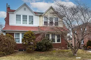 2471 Wynnefield Dr, Havertown, PA 19083 - Photo 2