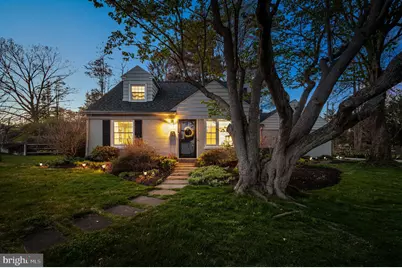 303 Barry Lane, Wallingford, PA 19086 - Photo 2