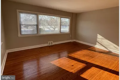 2205 E Darby Road #FIRST FLOOR, Havertown, PA 19083 - Photo 2