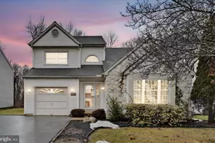 213 Beatrice Ln, Aston, PA 19014 - Photo 2