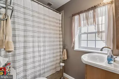 908 Roberts Avenue, Drexel Hill, PA 19026 - Photo 18