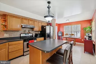 32 Victory Way, Upper Chichester, PA 19061 - Photo 6