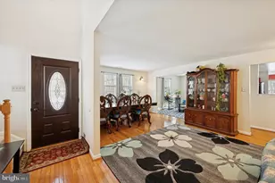 32 Victory Way, Upper Chichester, PA 19061 - Photo 2