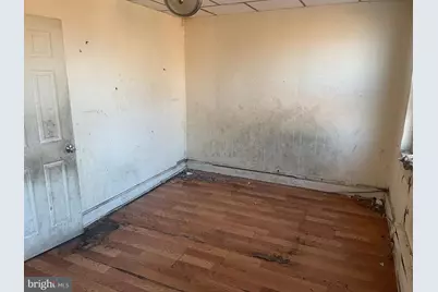 1317 W 3rd Street, Chester, PA 19013 - Photo 14