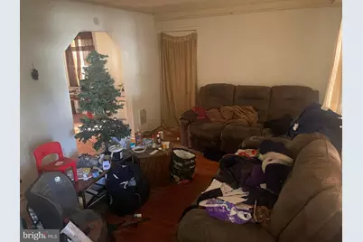 1114 Clover Lane, Chester, PA 19013 - Photo 6