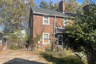 1114 Clover Ln, Chester, PA 19013 - Photo 2