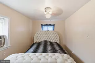 208 Walnut St, Darby, PA 19023 - Photo 22