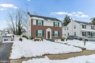 1020 Edgerton Rd, Secane, PA 19018 - Photo 1