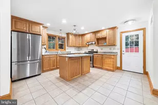 901 Academy Ln, Bryn Mawr, PA 19010 - Photo 6